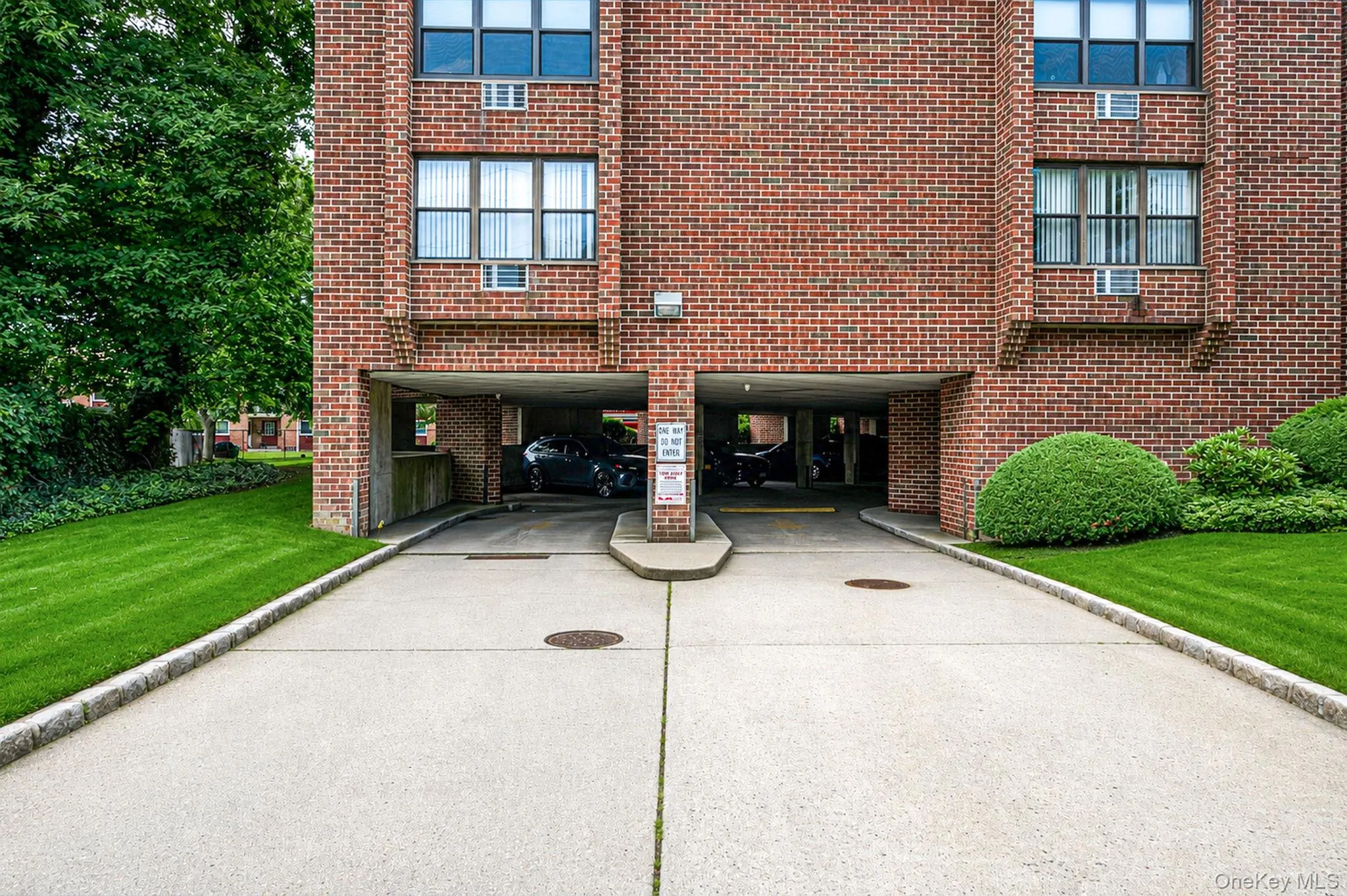 380 Fulton Street, Oyster Bay, NY, 1 Bedroom Bedrooms, 3 Rooms Rooms,1 BathroomBathrooms,Residential,For Rent,Fulton,0,1025600 380 Fulton Street, Oyster Bay, NY, 1 Bedroom Bedrooms, 3 Rooms Rooms,1 BathroomBathrooms,Residential,For Rent,Fulton,0,1025600