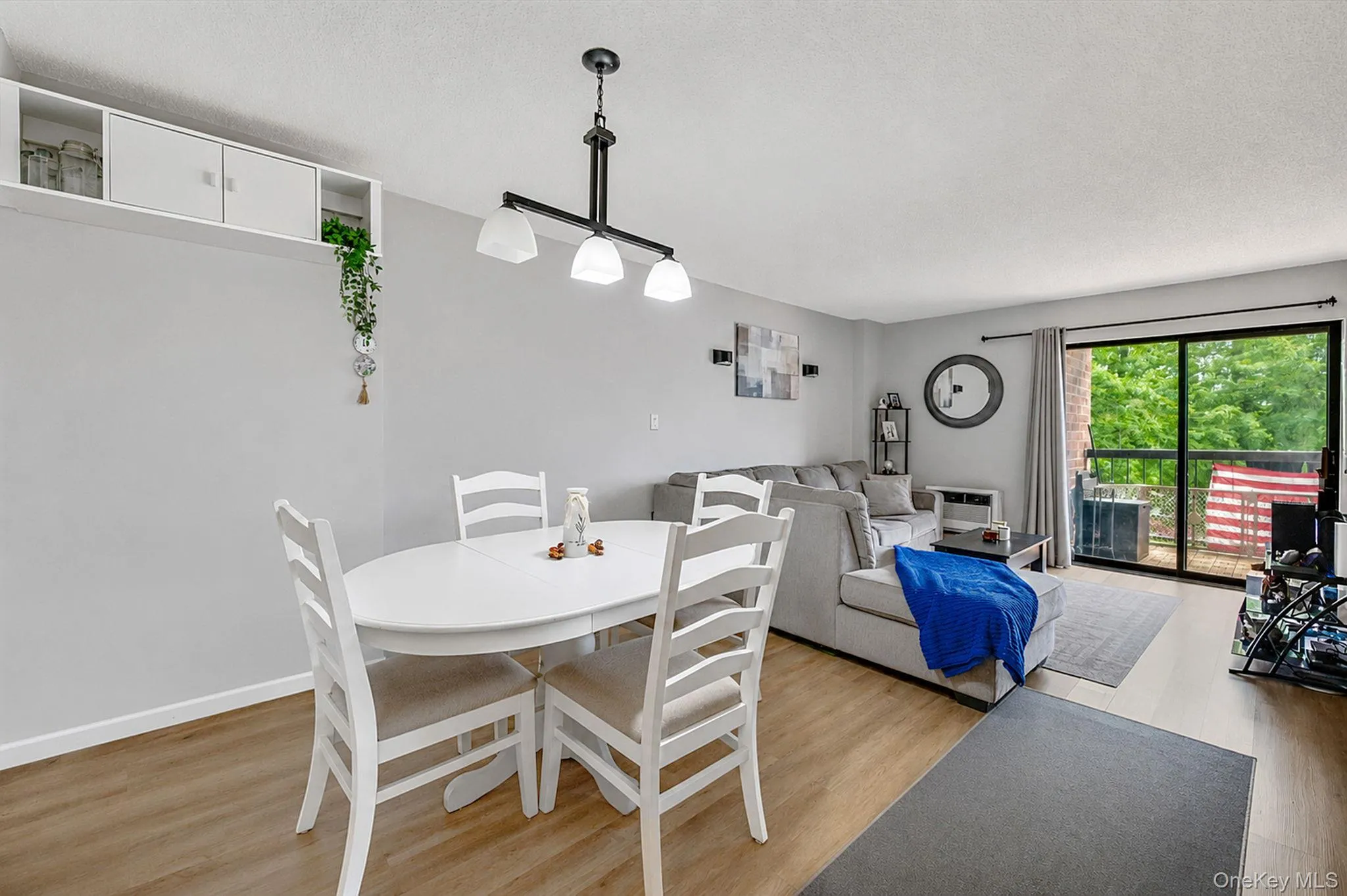 380 Fulton Street, Oyster Bay, NY, 1 Bedroom Bedrooms, 3 Rooms Rooms,1 BathroomBathrooms,Residential,For Rent,Fulton,0,1025600 380 Fulton Street, Oyster Bay, NY, 1 Bedroom Bedrooms, 3 Rooms Rooms,1 BathroomBathrooms,Residential,For Rent,Fulton,0,1025600