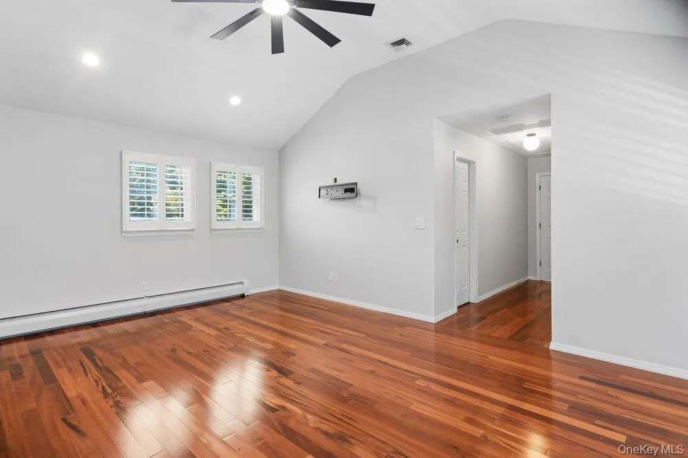 15 Victoria Court, Islip, NY, 4 Bedrooms Bedrooms, 9 Rooms Rooms,2 BathroomsBathrooms,Residential,For Rent,Victoria,0,1025608 15 Victoria Court, Islip, NY, 4 Bedrooms Bedrooms, 9 Rooms Rooms,2 BathroomsBathrooms,Residential,For Rent,Victoria,0,1025608