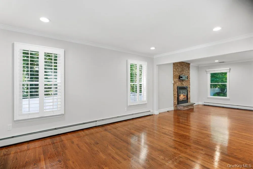15 Victoria Court, Islip, NY, 4 Bedrooms Bedrooms, 9 Rooms Rooms,2 BathroomsBathrooms,Residential,For Rent,Victoria,0,1025608 15 Victoria Court, Islip, NY, 4 Bedrooms Bedrooms, 9 Rooms Rooms,2 BathroomsBathrooms,Residential,For Rent,Victoria,0,1025608