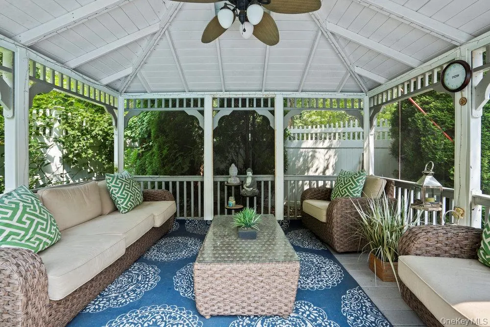15 Victoria Court, Islip, NY, 4 Bedrooms Bedrooms, 9 Rooms Rooms,2 BathroomsBathrooms,Residential,For Rent,Victoria,0,1025608 15 Victoria Court, Islip, NY, 4 Bedrooms Bedrooms, 9 Rooms Rooms,2 BathroomsBathrooms,Residential,For Rent,Victoria,0,1025608