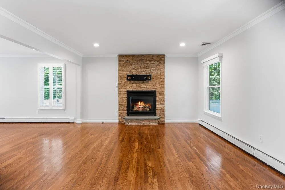15 Victoria Court, Islip, NY, 4 Bedrooms Bedrooms, 9 Rooms Rooms,2 BathroomsBathrooms,Residential,For Rent,Victoria,0,1025608 15 Victoria Court, Islip, NY, 4 Bedrooms Bedrooms, 9 Rooms Rooms,2 BathroomsBathrooms,Residential,For Rent,Victoria,0,1025608