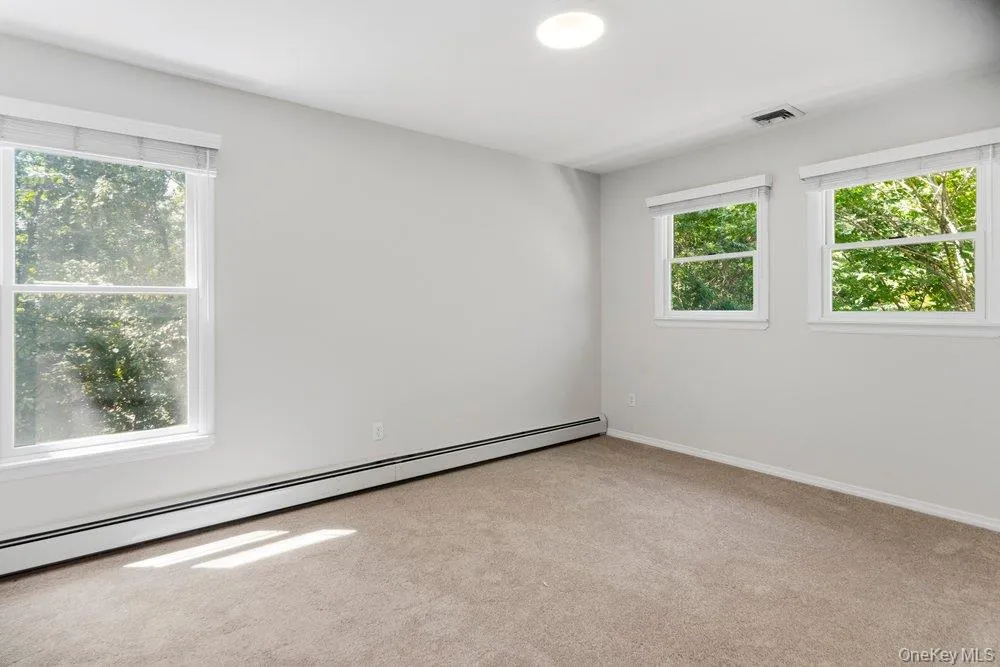 15 Victoria Court, Islip, NY, 4 Bedrooms Bedrooms, 9 Rooms Rooms,2 BathroomsBathrooms,Residential,For Rent,Victoria,0,1025608 15 Victoria Court, Islip, NY, 4 Bedrooms Bedrooms, 9 Rooms Rooms,2 BathroomsBathrooms,Residential,For Rent,Victoria,0,1025608