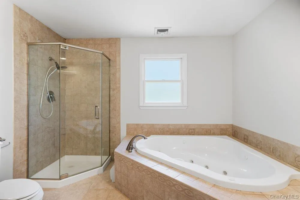 15 Victoria Court, Islip, NY, 4 Bedrooms Bedrooms, 9 Rooms Rooms,2 BathroomsBathrooms,Residential,For Rent,Victoria,0,1025608 15 Victoria Court, Islip, NY, 4 Bedrooms Bedrooms, 9 Rooms Rooms,2 BathroomsBathrooms,Residential,For Rent,Victoria,0,1025608