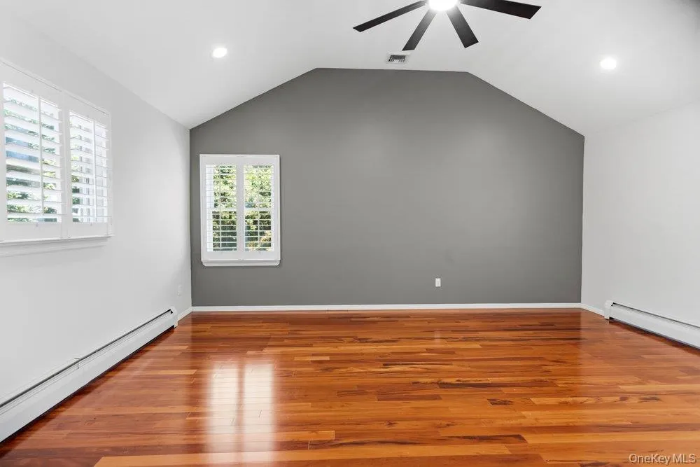 15 Victoria Court, Islip, NY, 4 Bedrooms Bedrooms, 9 Rooms Rooms,2 BathroomsBathrooms,Residential,For Rent,Victoria,0,1025608 15 Victoria Court, Islip, NY, 4 Bedrooms Bedrooms, 9 Rooms Rooms,2 BathroomsBathrooms,Residential,For Rent,Victoria,0,1025608