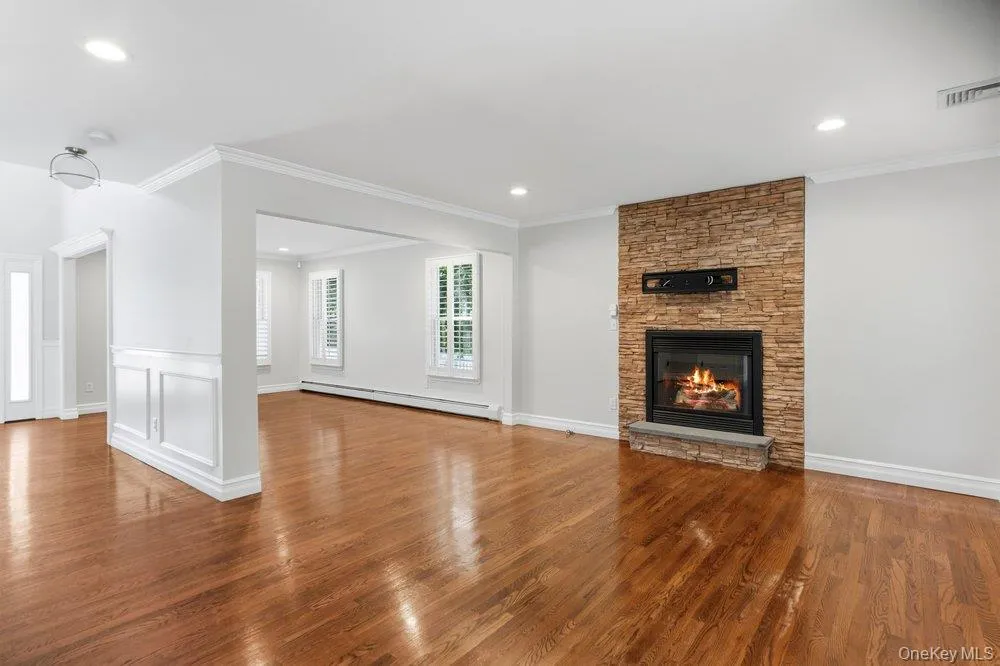15 Victoria Court, Islip, NY, 4 Bedrooms Bedrooms, 9 Rooms Rooms,2 BathroomsBathrooms,Residential,For Rent,Victoria,0,1025608 15 Victoria Court, Islip, NY, 4 Bedrooms Bedrooms, 9 Rooms Rooms,2 BathroomsBathrooms,Residential,For Rent,Victoria,0,1025608