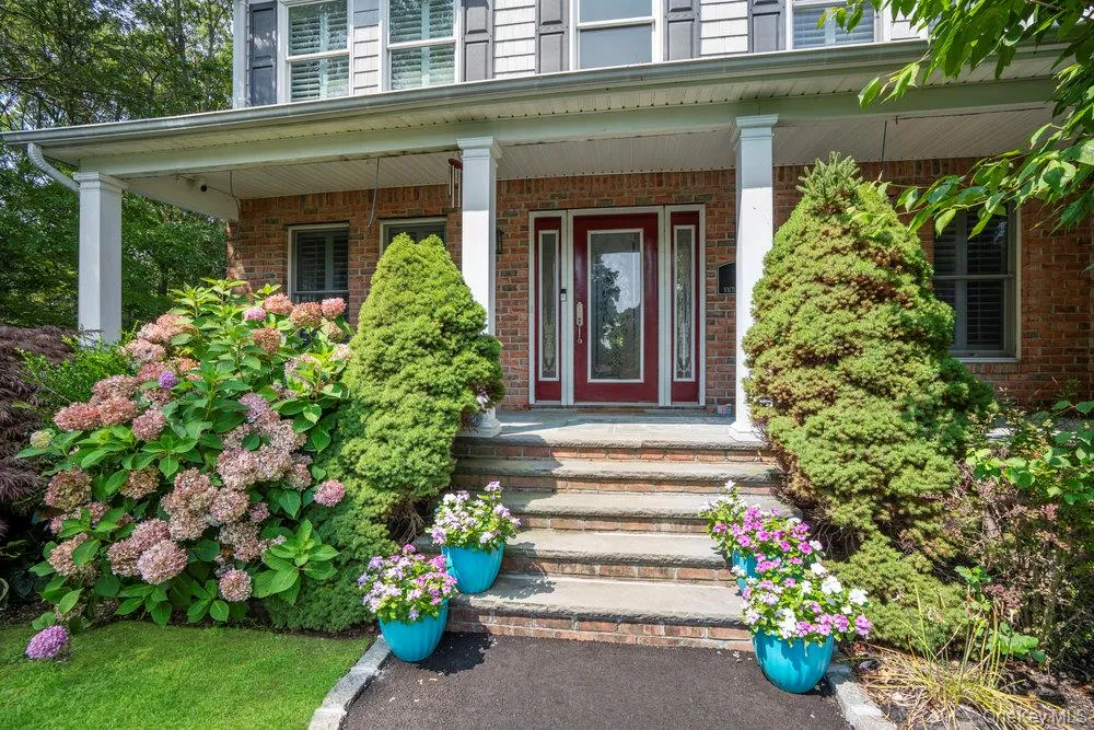 15 Victoria Court, Islip, NY, 4 Bedrooms Bedrooms, 9 Rooms Rooms,2 BathroomsBathrooms,Residential,For Rent,Victoria,0,1025608 15 Victoria Court, Islip, NY, 4 Bedrooms Bedrooms, 9 Rooms Rooms,2 BathroomsBathrooms,Residential,For Rent,Victoria,0,1025608