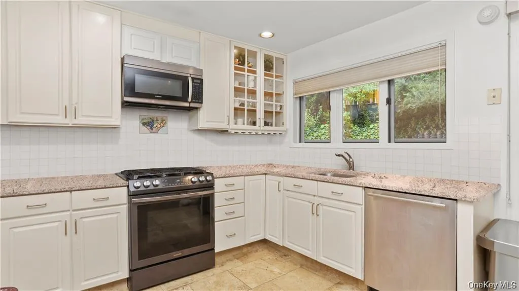 4 Pinewood Circle, North Castle, NY, 3 Bedrooms Bedrooms, 6 Rooms Rooms,2 BathroomsBathrooms,Residential Lease,For Rent,Pinewood,0,1025611 4 Pinewood Circle, North Castle, NY, 3 Bedrooms Bedrooms, 6 Rooms Rooms,2 BathroomsBathrooms,Residential Lease,For Rent,Pinewood,0,1025611