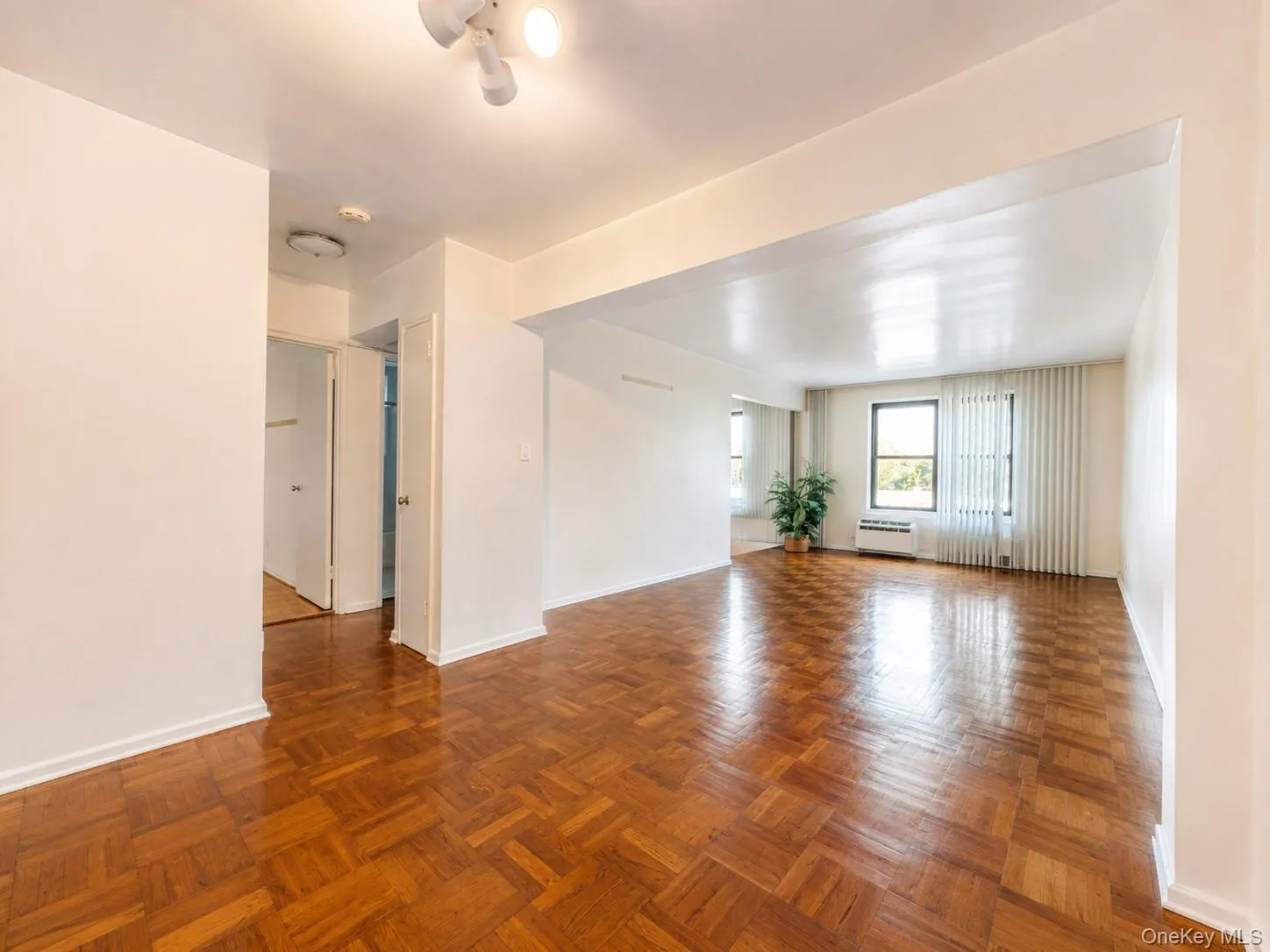 226-26 Union Turnpike, New York, NY, 1 Bedroom Bedrooms, 4 Rooms Rooms,1 BathroomBathrooms,Residential,For Rent,Union,0,1025612 226-26 Union Turnpike, New York, NY, 1 Bedroom Bedrooms, 4 Rooms Rooms,1 BathroomBathrooms,Residential,For Rent,Union,0,1025612