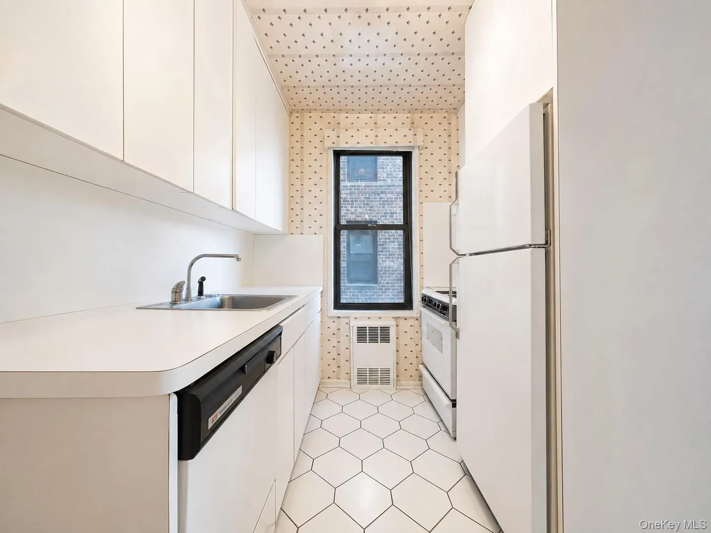 226-26 Union Turnpike, New York, NY, 2 Bedrooms Bedrooms, 5 Rooms Rooms,1 BathroomBathrooms,Residential,For Rent,Union,0,1025612 226-26 Union Turnpike, New York, NY, 2 Bedrooms Bedrooms, 5 Rooms Rooms,1 BathroomBathrooms,Residential,For Rent,Union,0,1025612