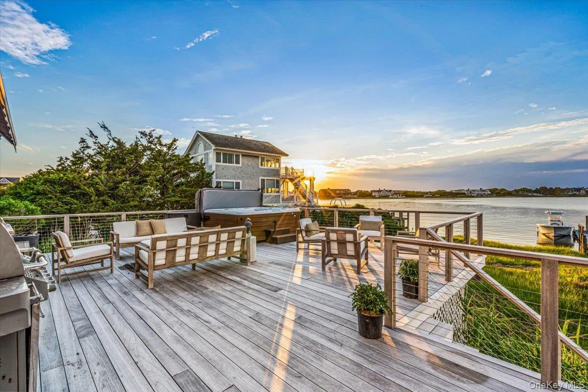 192 Dune Road, Southampton, NY, 4 Bedrooms Bedrooms, 12 Rooms Rooms,2 BathroomsBathrooms,Residential Lease,For Rent,Dune,0,1025615 192 Dune Road, Southampton, NY, 4 Bedrooms Bedrooms, 12 Rooms Rooms,2 BathroomsBathrooms,Residential Lease,For Rent,Dune,0,1025615