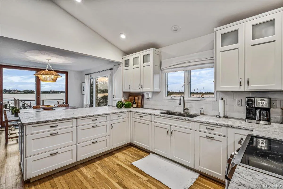 192 Dune Road, Southampton, NY, 4 Bedrooms Bedrooms, 12 Rooms Rooms,2 BathroomsBathrooms,Residential Lease,For Rent,Dune,0,1025615 192 Dune Road, Southampton, NY, 4 Bedrooms Bedrooms, 12 Rooms Rooms,2 BathroomsBathrooms,Residential Lease,For Rent,Dune,0,1025615