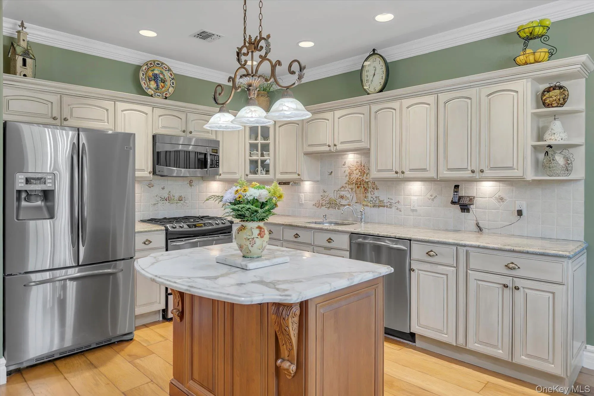 742 Verona Drive, Huntington, NY, 2 Bedrooms Bedrooms, 6 Rooms Rooms,2 BathroomsBathrooms,Residential,For Rent,Verona,0,1025617 742 Verona Drive, Huntington, NY, 2 Bedrooms Bedrooms, 6 Rooms Rooms,2 BathroomsBathrooms,Residential,For Rent,Verona,0,1025617