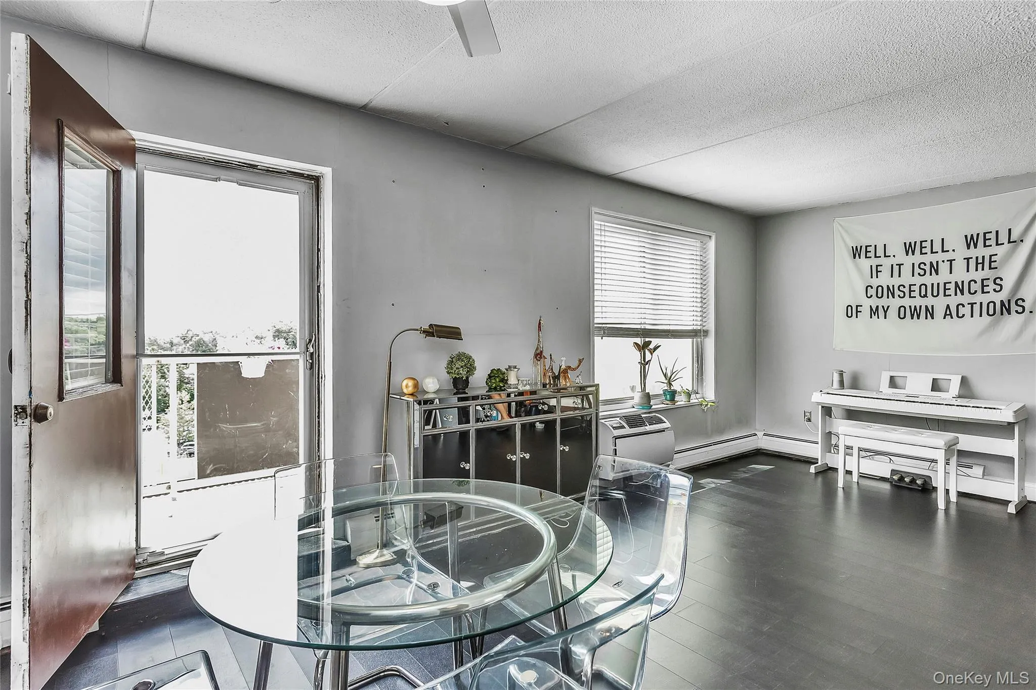 135 Post Avenue, North Hempstead, NY, 1 Bedroom Bedrooms, 3 Rooms Rooms,1 BathroomBathrooms,Residential,For Rent,Post,0,1025621 135 Post Avenue, North Hempstead, NY, 1 Bedroom Bedrooms, 3 Rooms Rooms,1 BathroomBathrooms,Residential,For Rent,Post,0,1025621