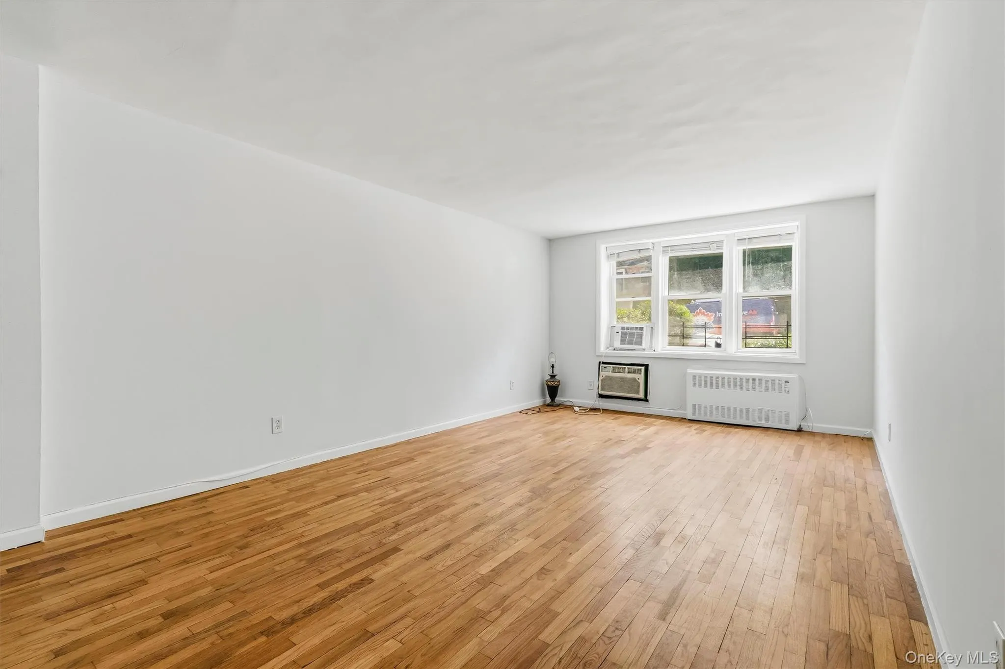 679 warburton Avenue, Yonkers, NY, 1 Bedroom Bedrooms, 4 Rooms Rooms,1 BathroomBathrooms,Residential,For Rent,warburton,0,1025622 679 warburton Avenue, Yonkers, NY, 1 Bedroom Bedrooms, 4 Rooms Rooms,1 BathroomBathrooms,Residential,For Rent,warburton,0,1025622