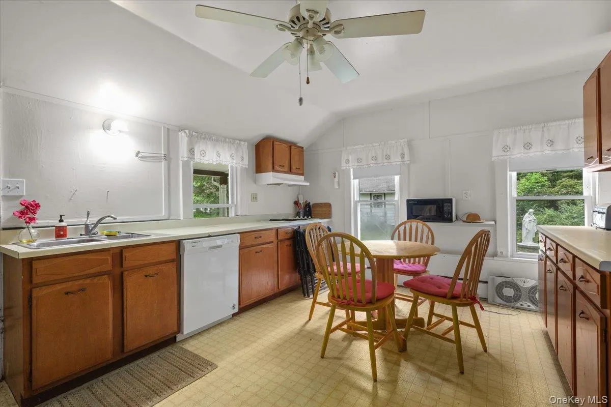 123-179 Sisters Hill Road, Stanford, NY, 12 Bedrooms Bedrooms, 20 Rooms Rooms,6 BathroomsBathrooms,Residential,For Rent,Sisters Hill,0,1025626 123-179 Sisters Hill Road, Stanford, NY, 12 Bedrooms Bedrooms, 20 Rooms Rooms,6 BathroomsBathrooms,Residential,For Rent,Sisters Hill,0,1025626