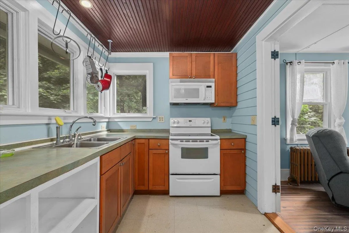 123-179 Sisters Hill Road, Stanford, NY, 12 Bedrooms Bedrooms, 20 Rooms Rooms,6 BathroomsBathrooms,Residential,For Rent,Sisters Hill,0,1025626 123-179 Sisters Hill Road, Stanford, NY, 12 Bedrooms Bedrooms, 20 Rooms Rooms,6 BathroomsBathrooms,Residential,For Rent,Sisters Hill,0,1025626