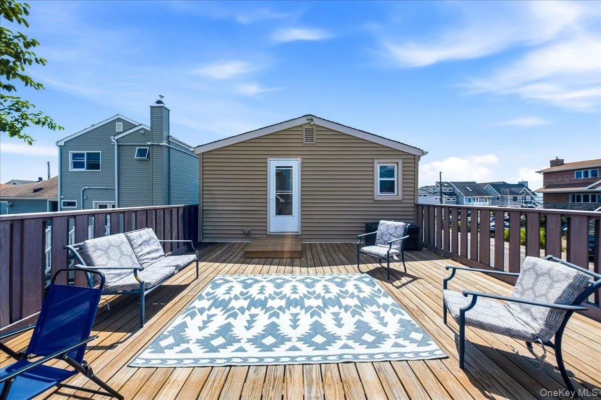 29 Milton Road, Babylon, NY, 3 Bedrooms Bedrooms, 6 Rooms Rooms,2 BathroomsBathrooms,Residential,For Rent,Milton,0,1025627 29 Milton Road, Babylon, NY, 3 Bedrooms Bedrooms, 6 Rooms Rooms,2 BathroomsBathrooms,Residential,For Rent,Milton,0,1025627