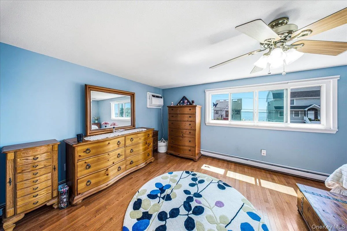 29 Milton Road, Babylon, NY, 3 Bedrooms Bedrooms, 6 Rooms Rooms,2 BathroomsBathrooms,Residential,For Rent,Milton,0,1025627 29 Milton Road, Babylon, NY, 3 Bedrooms Bedrooms, 6 Rooms Rooms,2 BathroomsBathrooms,Residential,For Rent,Milton,0,1025627