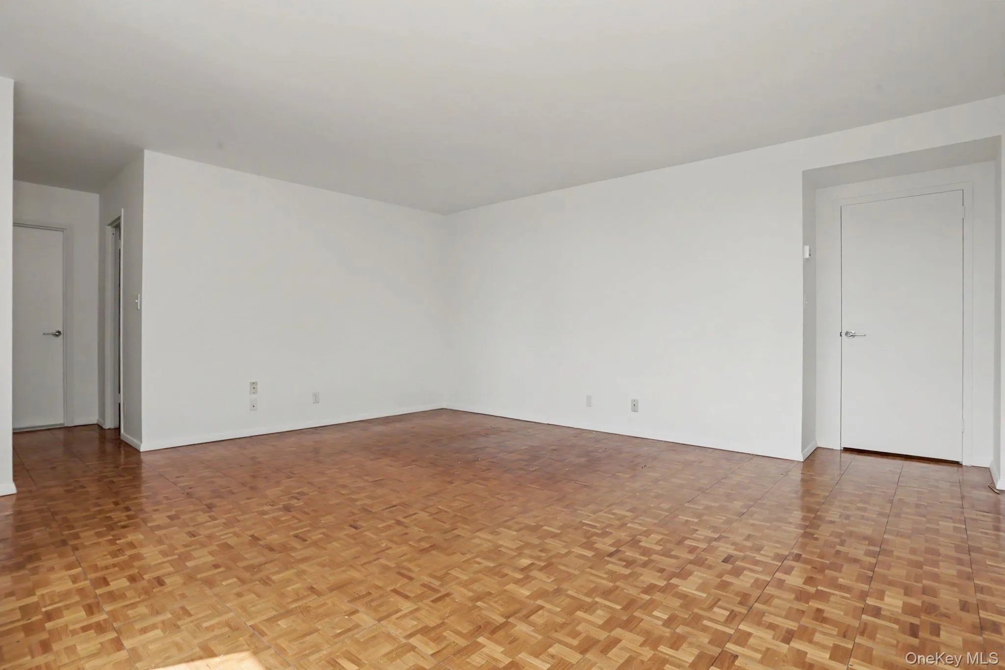 18 Shady Glen Court, New Rochelle, NY, 2 Bedrooms Bedrooms, 5 Rooms Rooms,2 BathroomsBathrooms,Residential Lease,For Rent,Shady Glen,0,1025630 18 Shady Glen Court, New Rochelle, NY, 2 Bedrooms Bedrooms, 5 Rooms Rooms,2 BathroomsBathrooms,Residential Lease,For Rent,Shady Glen,0,1025630