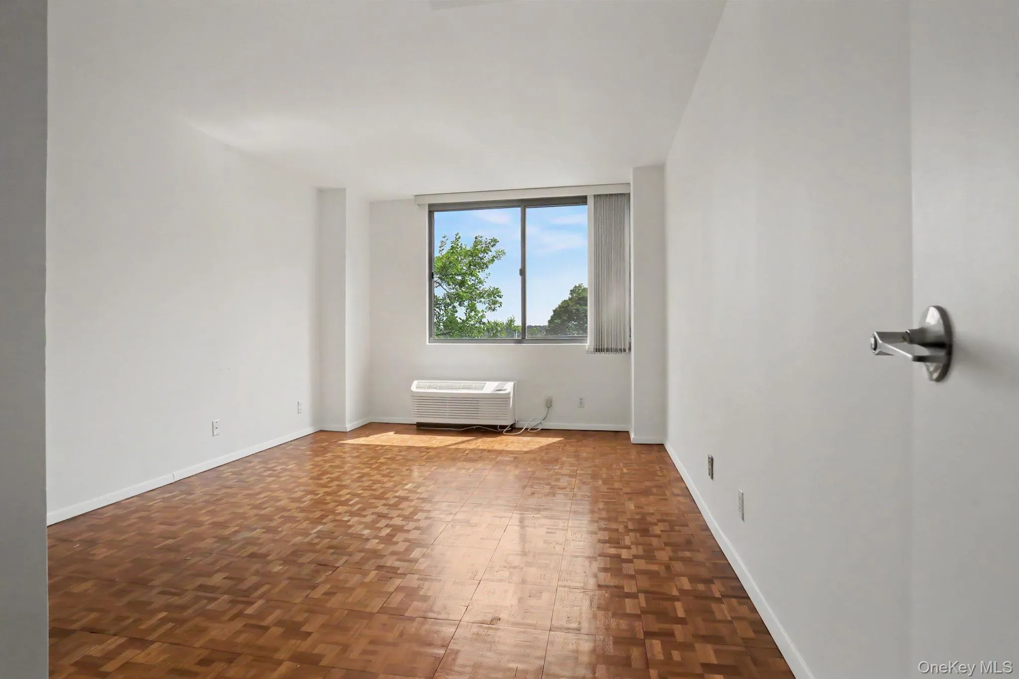 18 Shady Glen Court, New Rochelle, NY, 2 Bedrooms Bedrooms, 5 Rooms Rooms,2 BathroomsBathrooms,Residential Lease,For Rent,Shady Glen,0,1025630 18 Shady Glen Court, New Rochelle, NY, 2 Bedrooms Bedrooms, 5 Rooms Rooms,2 BathroomsBathrooms,Residential Lease,For Rent,Shady Glen,0,1025630
