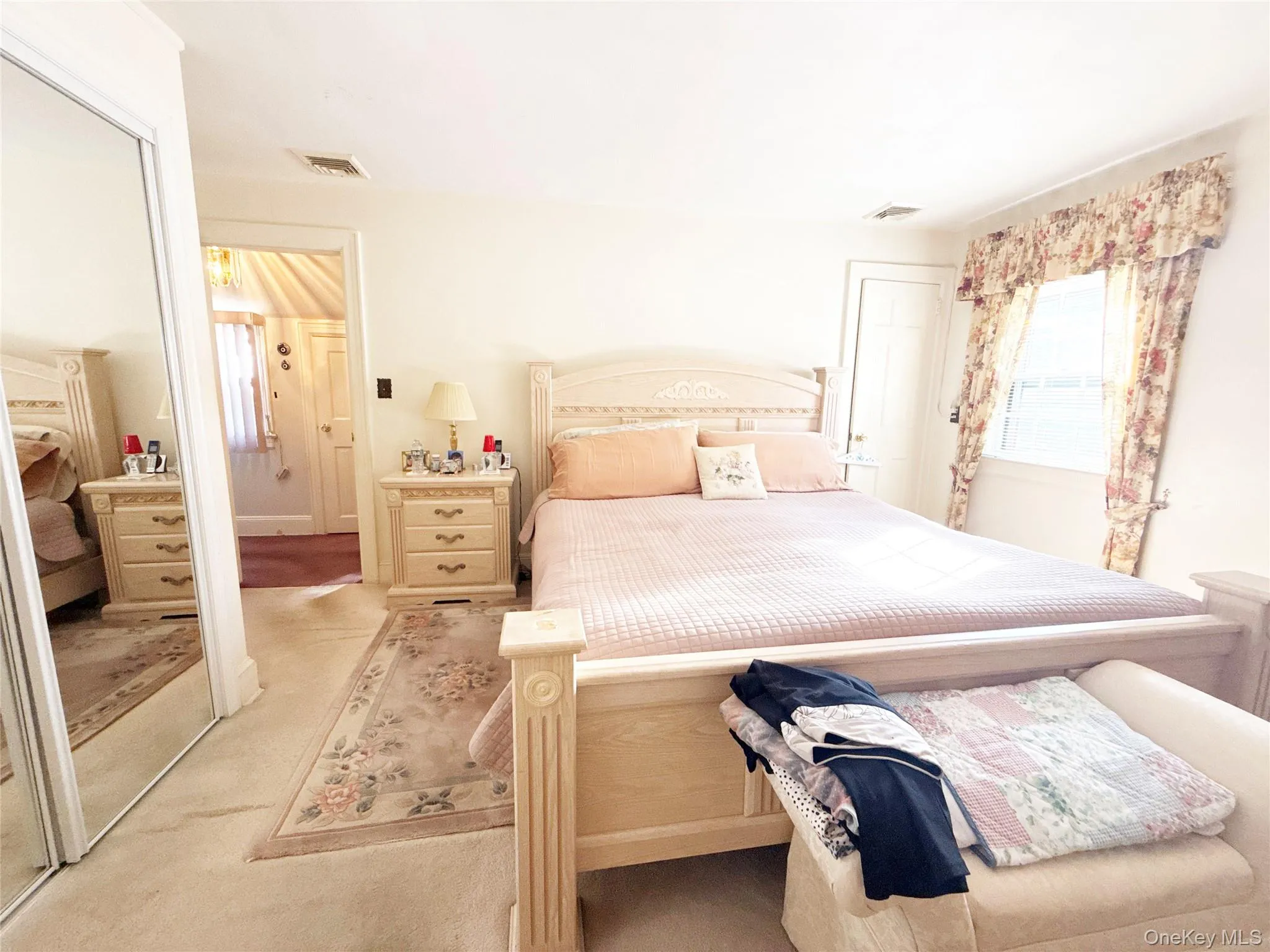 266 Chester Street, Hempstead, NY, 2 Bedrooms Bedrooms, 6 Rooms Rooms,2 BathroomsBathrooms,Residential,For Rent,Chester,0,1025631 266 Chester Street, Hempstead, NY, 2 Bedrooms Bedrooms, 6 Rooms Rooms,2 BathroomsBathrooms,Residential,For Rent,Chester,0,1025631
