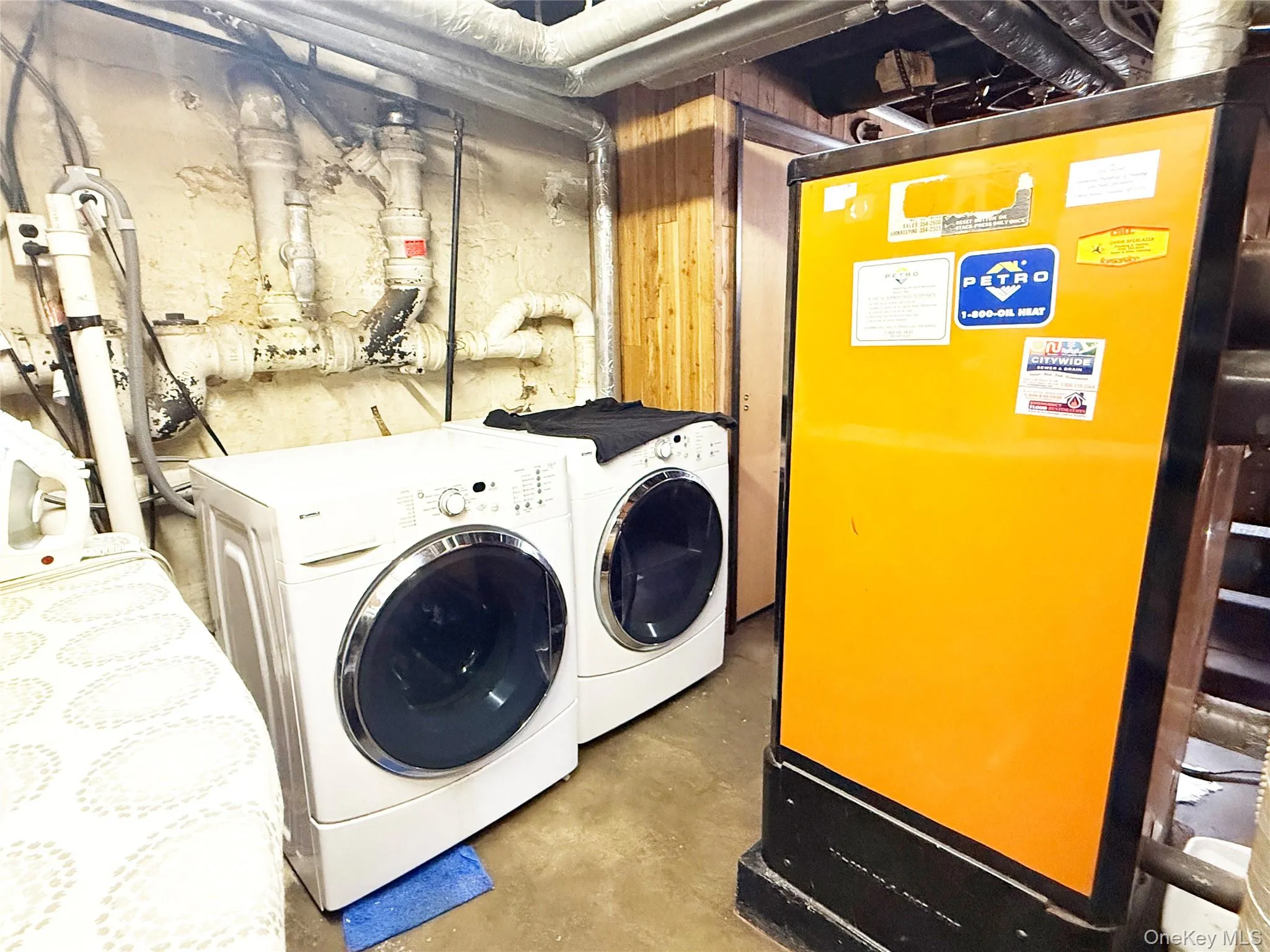 266 Chester Street, Hempstead, NY, 2 Bedrooms Bedrooms, 6 Rooms Rooms,2 BathroomsBathrooms,Residential,For Rent,Chester,0,1025631 266 Chester Street, Hempstead, NY, 2 Bedrooms Bedrooms, 6 Rooms Rooms,2 BathroomsBathrooms,Residential,For Rent,Chester,0,1025631