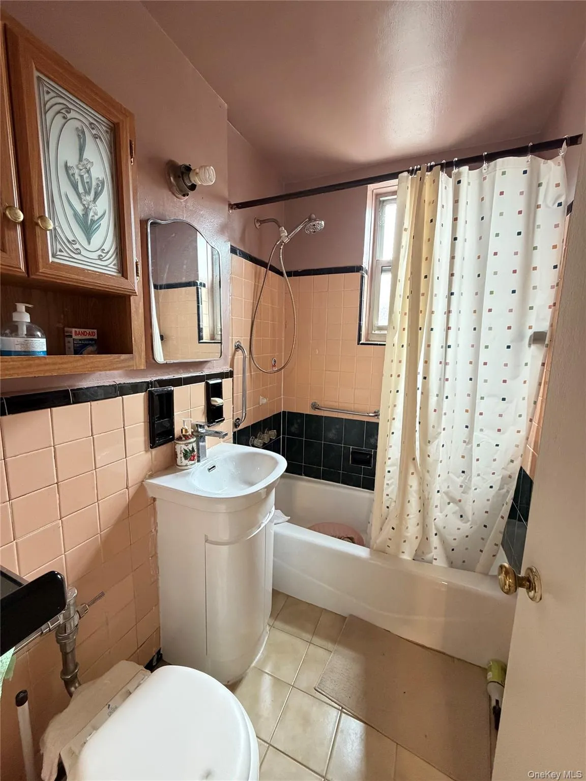 42-45 Kissena Boulevard, New York, NY, 1 Bedroom Bedrooms, 3 Rooms Rooms,1 BathroomBathrooms,Residential,For Rent,Kissena Boulevard,0,1025640 42-45 Kissena Boulevard, New York, NY, 1 Bedroom Bedrooms, 3 Rooms Rooms,1 BathroomBathrooms,Residential,For Rent,Kissena Boulevard,0,1025640
