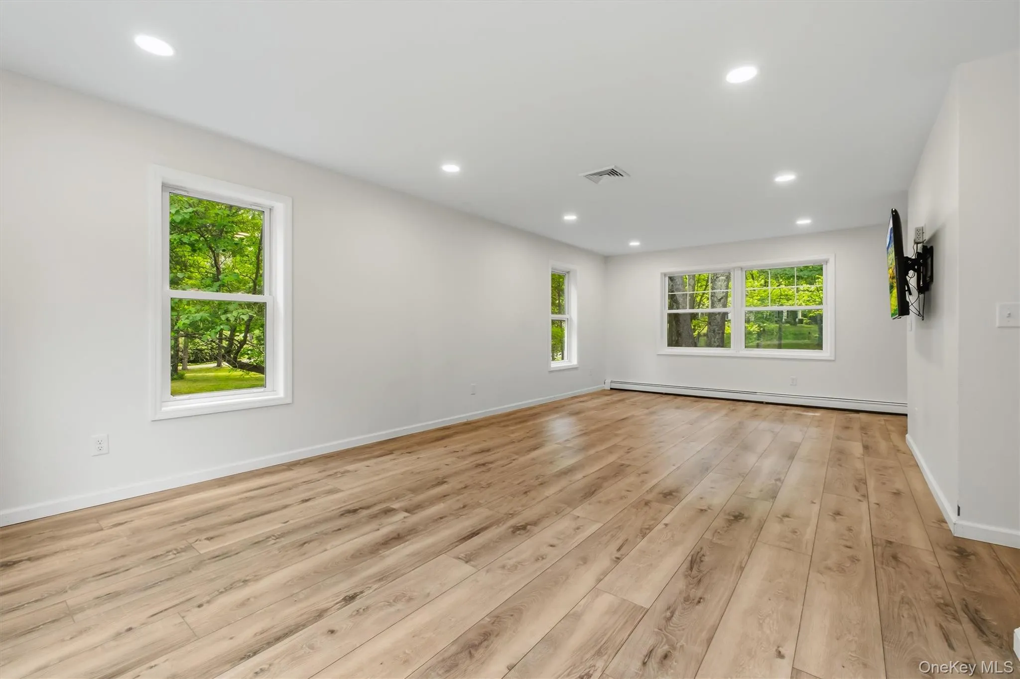 63 Hunt Road, Plattekill, NY, 4 Bedrooms Bedrooms, 11 Rooms Rooms,2 BathroomsBathrooms,Residential,For Rent,Hunt,0,1025645 63 Hunt Road, Plattekill, NY, 4 Bedrooms Bedrooms, 11 Rooms Rooms,2 BathroomsBathrooms,Residential,For Rent,Hunt,0,1025645
