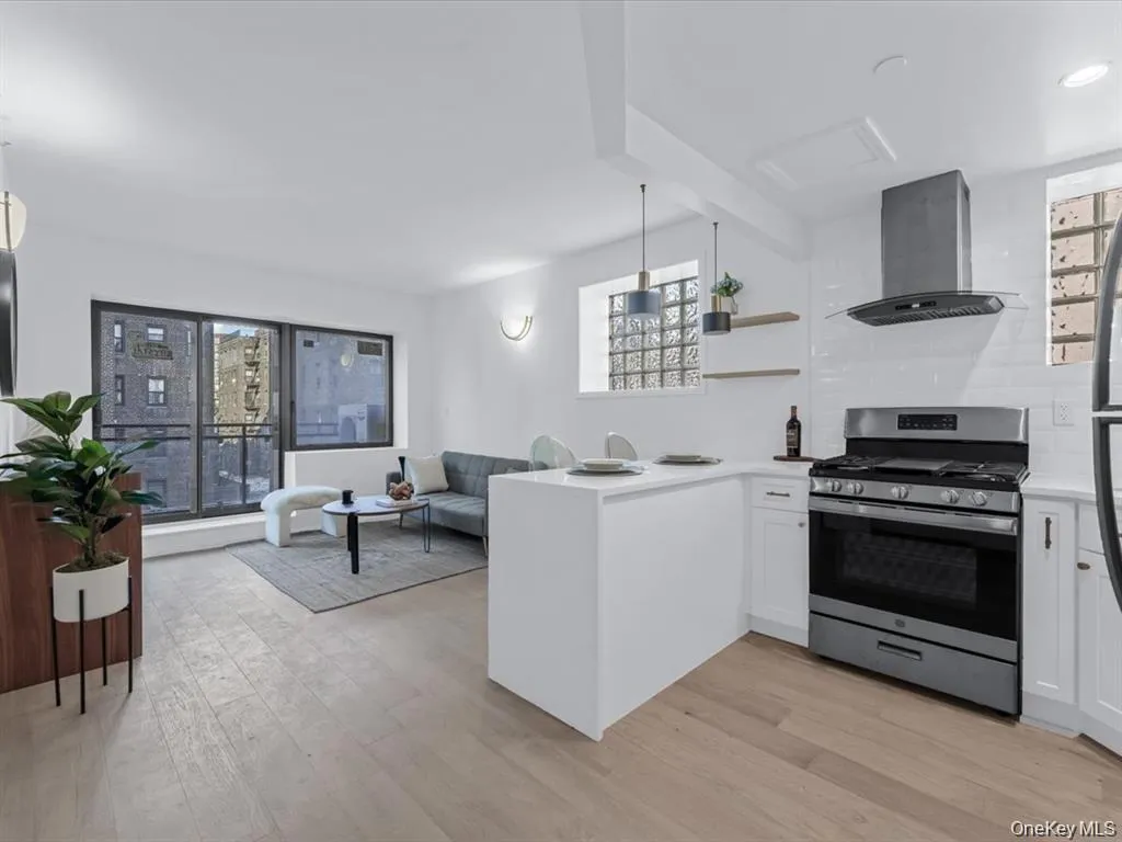 97-30 64th Avenue, New York, NY, 1 Bedroom Bedrooms, 3 Rooms Rooms,1 BathroomBathrooms,Residential,For Rent,64th,0,1025647 97-30 64th Avenue, New York, NY, 1 Bedroom Bedrooms, 3 Rooms Rooms,1 BathroomBathrooms,Residential,For Rent,64th,0,1025647
