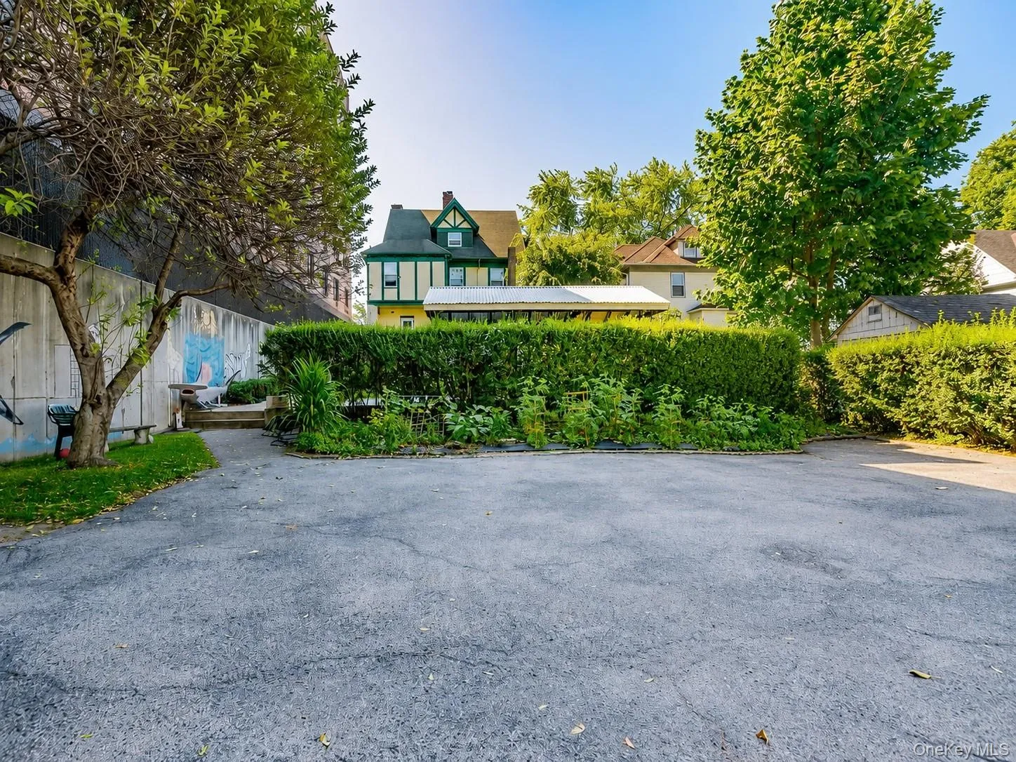 131 Lockwood Avenue, New Rochelle, NY, 2 Bedrooms Bedrooms, 4 Rooms Rooms,1 BathroomBathrooms,Residential Lease,For Rent,Lockwood,0,1025648 131 Lockwood Avenue, New Rochelle, NY, 2 Bedrooms Bedrooms, 4 Rooms Rooms,1 BathroomBathrooms,Residential Lease,For Rent,Lockwood,0,1025648