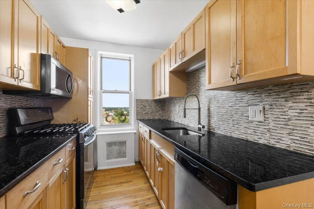 126 Church Street, New Rochelle, NY, 1 Bedroom Bedrooms, 4 Rooms Rooms,1 BathroomBathrooms,Residential,For Rent,Church,0,1025650 126 Church Street, New Rochelle, NY, 1 Bedroom Bedrooms, 4 Rooms Rooms,1 BathroomBathrooms,Residential,For Rent,Church,0,1025650