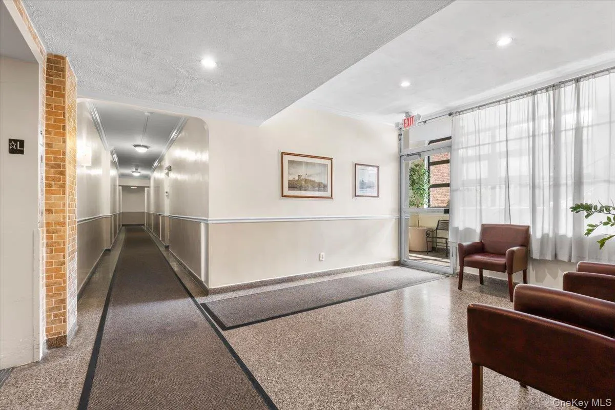 126 Church Street, New Rochelle, NY, 1 Bedroom Bedrooms, 4 Rooms Rooms,1 BathroomBathrooms,Residential,For Rent,Church,0,1025650 126 Church Street, New Rochelle, NY, 1 Bedroom Bedrooms, 4 Rooms Rooms,1 BathroomBathrooms,Residential,For Rent,Church,0,1025650