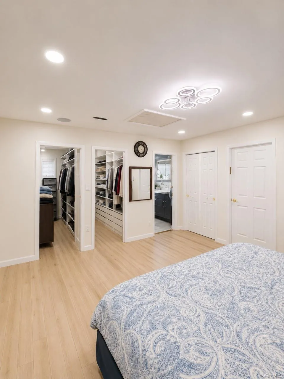 886 Woodmere Drive, Hempstead, NY, 5 Bedrooms Bedrooms, 10 Rooms Rooms,4 BathroomsBathrooms,Residential,For Rent,Woodmere,0,1025653 886 Woodmere Drive, Hempstead, NY, 5 Bedrooms Bedrooms, 10 Rooms Rooms,4 BathroomsBathrooms,Residential,For Rent,Woodmere,0,1025653