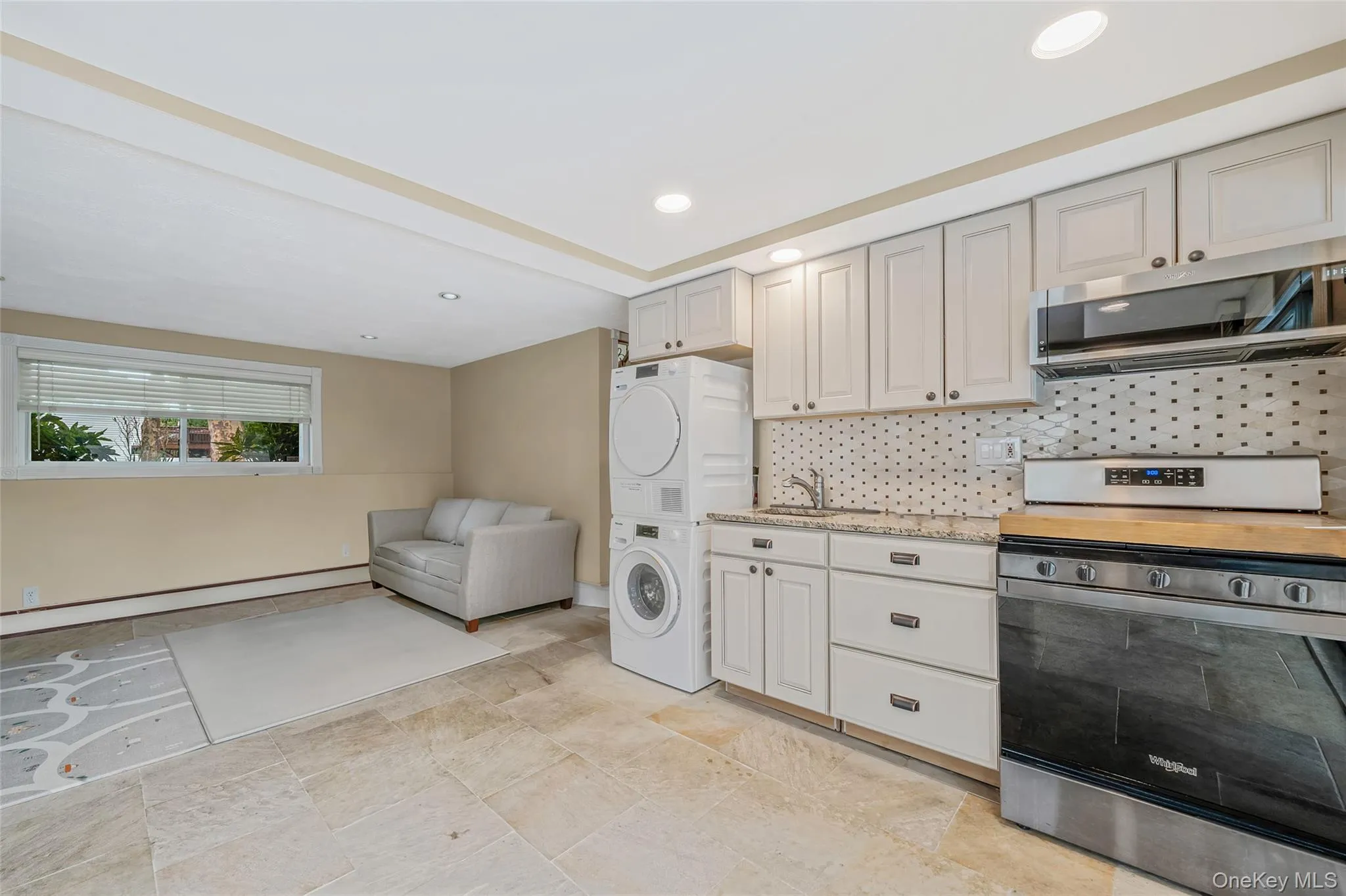 12 Alice Lane, Huntington, NY, 4 Bedrooms Bedrooms, 12 Rooms Rooms,2 BathroomsBathrooms,Residential,For Rent,Alice,0,1025655 12 Alice Lane, Huntington, NY, 4 Bedrooms Bedrooms, 12 Rooms Rooms,2 BathroomsBathrooms,Residential,For Rent,Alice,0,1025655