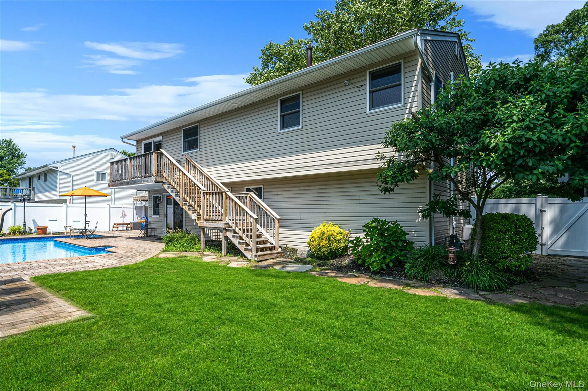 12 Alice Lane, Huntington, NY, 4 Bedrooms Bedrooms, 12 Rooms Rooms,2 BathroomsBathrooms,Residential,For Rent,Alice,0,1025655 12 Alice Lane, Huntington, NY, 4 Bedrooms Bedrooms, 12 Rooms Rooms,2 BathroomsBathrooms,Residential,For Rent,Alice,0,1025655