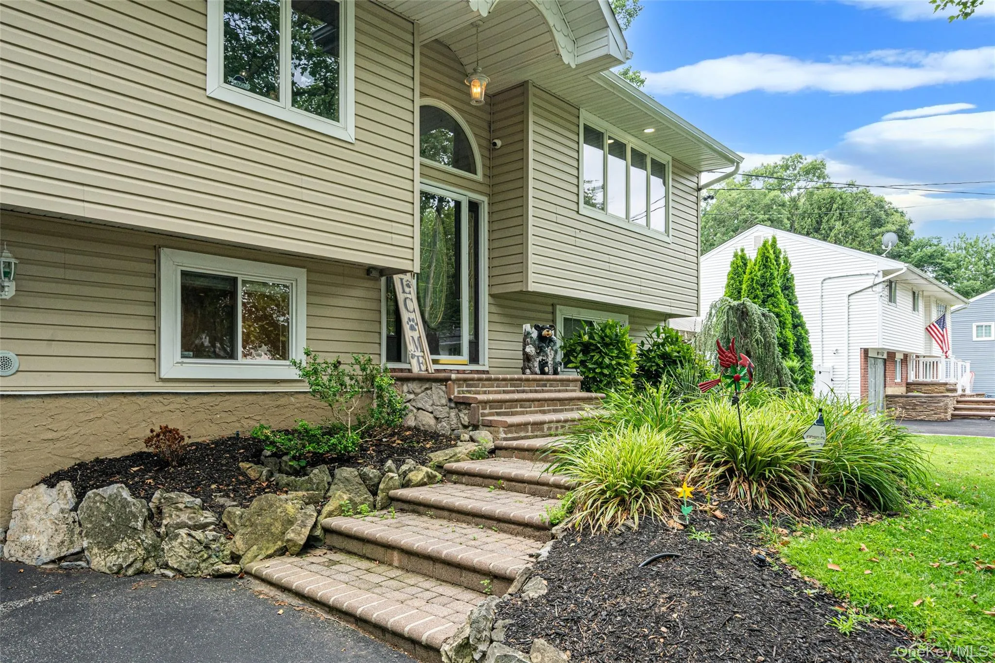 12 Alice Lane, Huntington, NY, 4 Bedrooms Bedrooms, 12 Rooms Rooms,2 BathroomsBathrooms,Residential,For Rent,Alice,0,1025655 12 Alice Lane, Huntington, NY, 4 Bedrooms Bedrooms, 12 Rooms Rooms,2 BathroomsBathrooms,Residential,For Rent,Alice,0,1025655