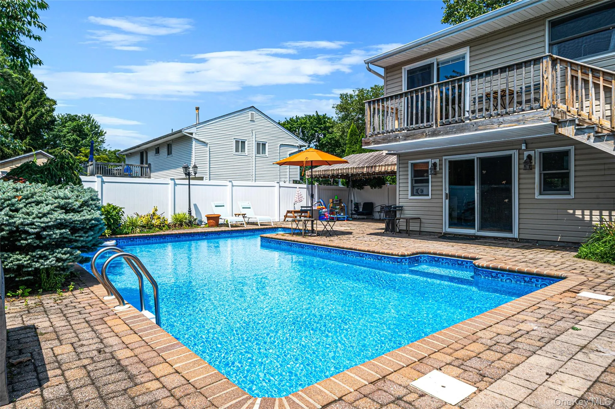 12 Alice Lane, Huntington, NY, 4 Bedrooms Bedrooms, 12 Rooms Rooms,2 BathroomsBathrooms,Residential,For Rent,Alice,0,1025655 12 Alice Lane, Huntington, NY, 4 Bedrooms Bedrooms, 12 Rooms Rooms,2 BathroomsBathrooms,Residential,For Rent,Alice,0,1025655