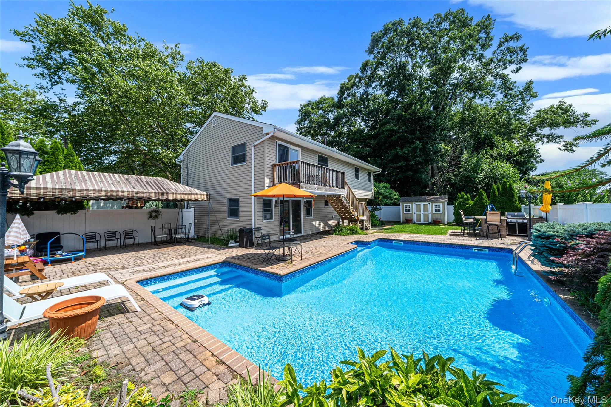 12 Alice Lane, Huntington, NY, 4 Bedrooms Bedrooms, 12 Rooms Rooms,2 BathroomsBathrooms,Residential,For Rent,Alice,0,1025655 12 Alice Lane, Huntington, NY, 4 Bedrooms Bedrooms, 12 Rooms Rooms,2 BathroomsBathrooms,Residential,For Rent,Alice,0,1025655