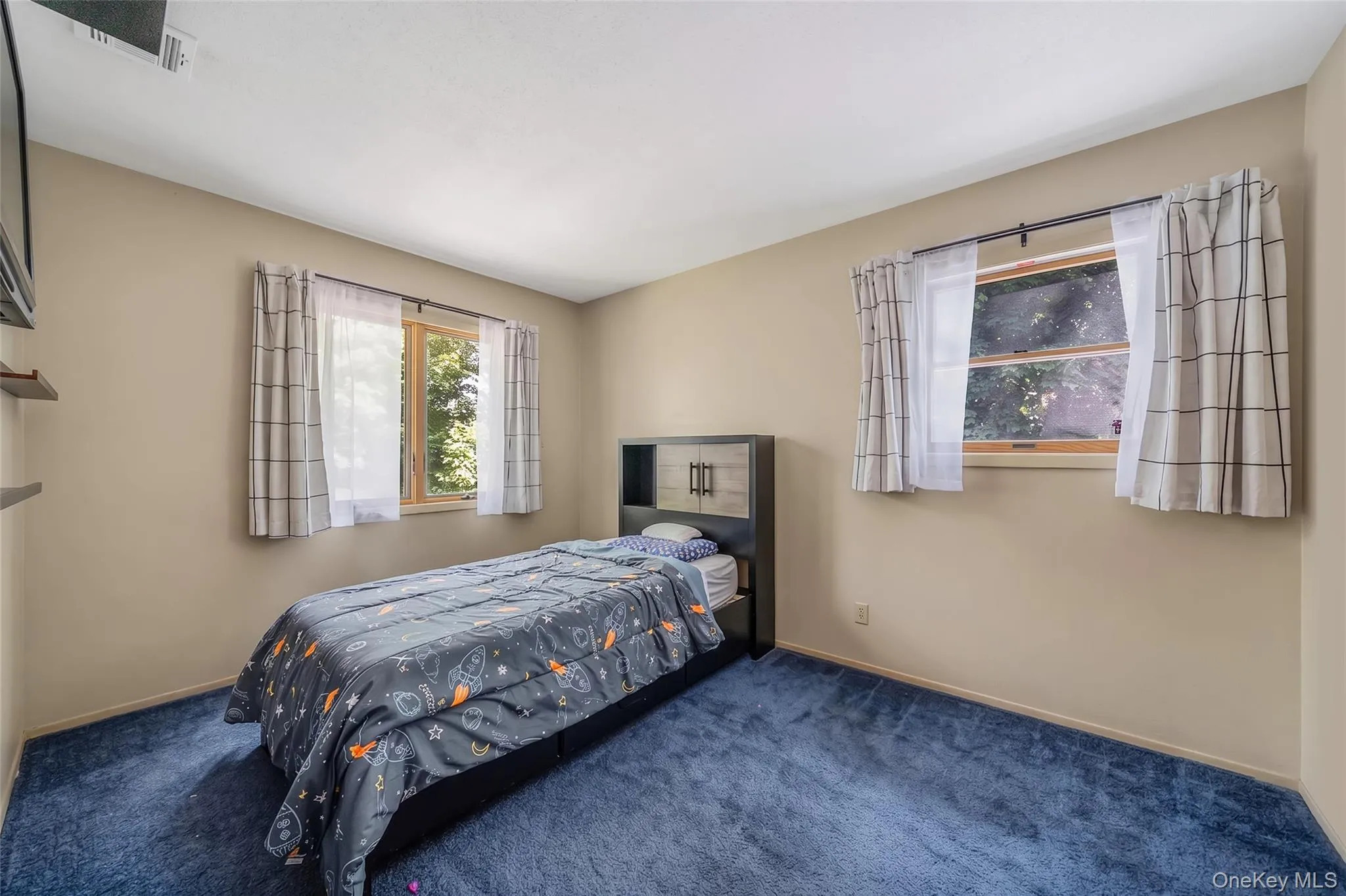 12 Alice Lane, Huntington, NY, 4 Bedrooms Bedrooms, 12 Rooms Rooms,2 BathroomsBathrooms,Residential,For Rent,Alice,0,1025655 12 Alice Lane, Huntington, NY, 4 Bedrooms Bedrooms, 12 Rooms Rooms,2 BathroomsBathrooms,Residential,For Rent,Alice,0,1025655