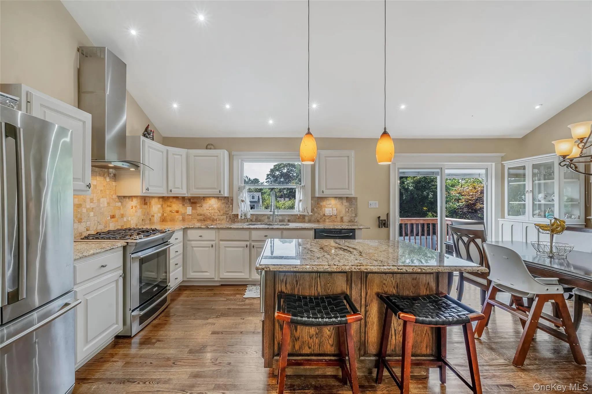 12 Alice Lane, Huntington, NY, 4 Bedrooms Bedrooms, 12 Rooms Rooms,2 BathroomsBathrooms,Residential,For Rent,Alice,0,1025655 12 Alice Lane, Huntington, NY, 4 Bedrooms Bedrooms, 12 Rooms Rooms,2 BathroomsBathrooms,Residential,For Rent,Alice,0,1025655
