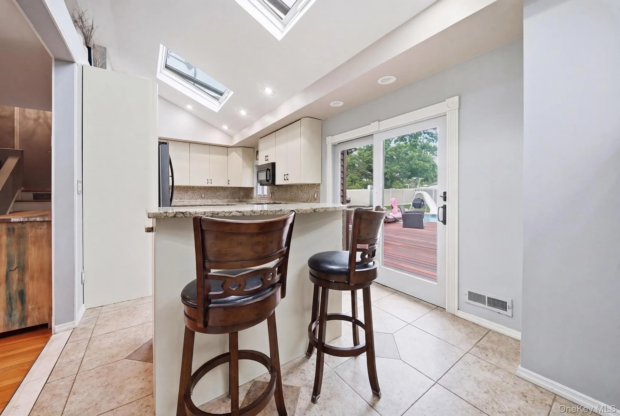5 Delaware Avenue, Smithtown, NY, 3 Bedrooms Bedrooms, 8 Rooms Rooms,2 BathroomsBathrooms,Residential,For Rent,Delaware,0,1025656 5 Delaware Avenue, Smithtown, NY, 3 Bedrooms Bedrooms, 8 Rooms Rooms,2 BathroomsBathrooms,Residential,For Rent,Delaware,0,1025656