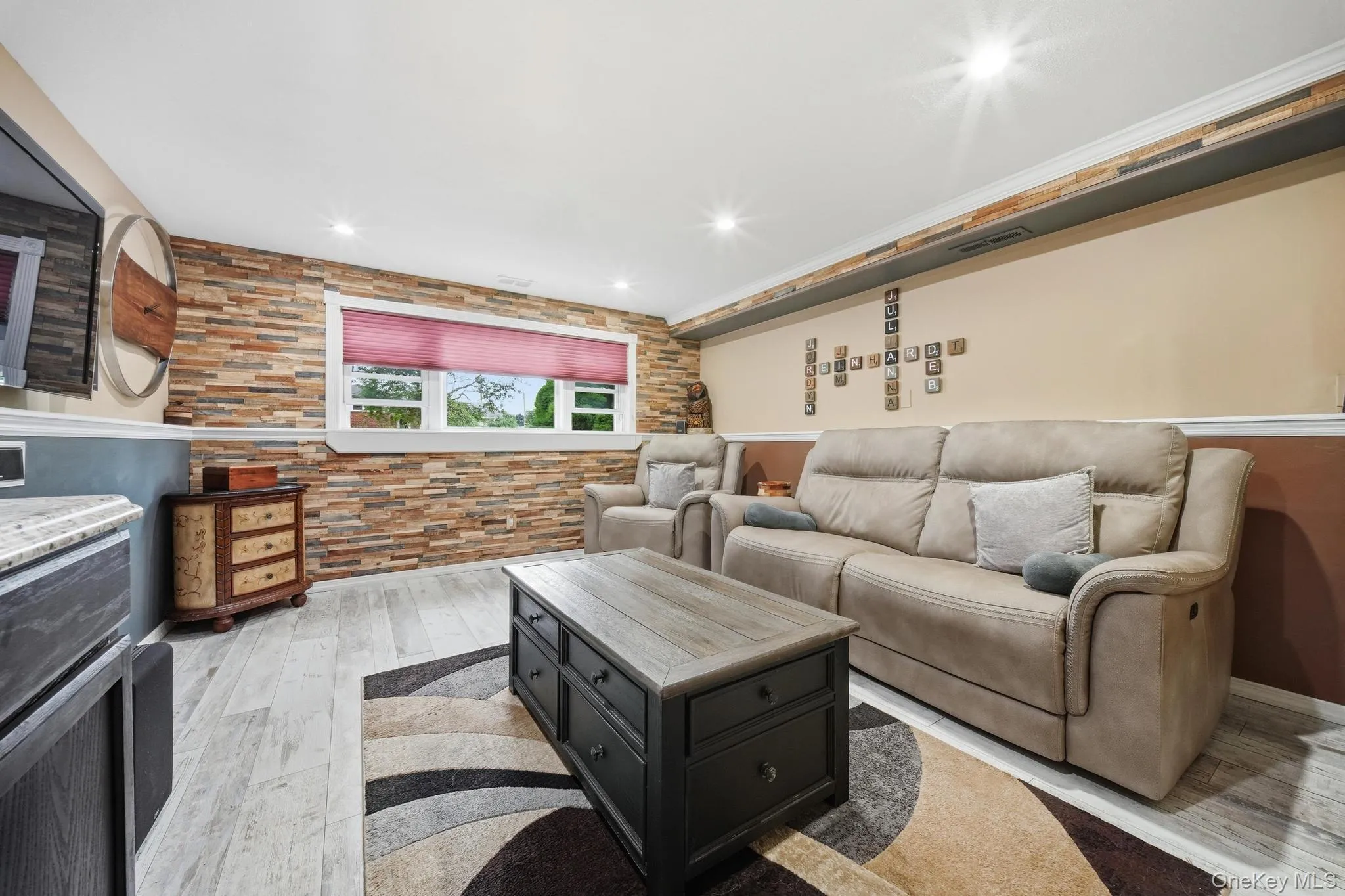 5 Delaware Avenue, Smithtown, NY, 3 Bedrooms Bedrooms, 8 Rooms Rooms,2 BathroomsBathrooms,Residential,For Rent,Delaware,0,1025656 5 Delaware Avenue, Smithtown, NY, 3 Bedrooms Bedrooms, 8 Rooms Rooms,2 BathroomsBathrooms,Residential,For Rent,Delaware,0,1025656