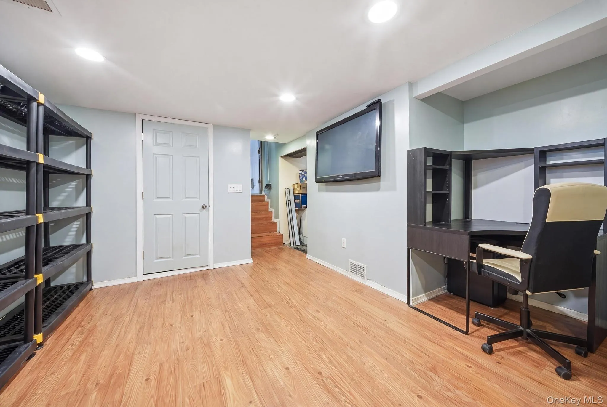 5 Delaware Avenue, Smithtown, NY, 3 Bedrooms Bedrooms, 8 Rooms Rooms,2 BathroomsBathrooms,Residential,For Rent,Delaware,0,1025656 5 Delaware Avenue, Smithtown, NY, 3 Bedrooms Bedrooms, 8 Rooms Rooms,2 BathroomsBathrooms,Residential,For Rent,Delaware,0,1025656