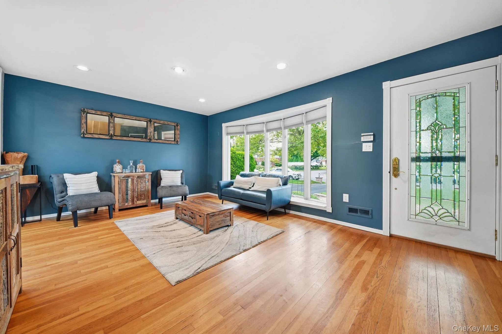 5 Delaware Avenue, Smithtown, NY, 3 Bedrooms Bedrooms, 8 Rooms Rooms,2 BathroomsBathrooms,Residential,For Rent,Delaware,0,1025656 5 Delaware Avenue, Smithtown, NY, 3 Bedrooms Bedrooms, 8 Rooms Rooms,2 BathroomsBathrooms,Residential,For Rent,Delaware,0,1025656