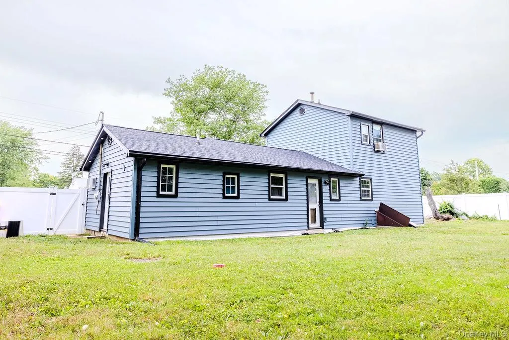 38 Tamarack Street, Islip, NY, 4 Bedrooms Bedrooms, 8 Rooms Rooms,3 BathroomsBathrooms,Residential,For Rent,Tamarack,0,1025658 38 Tamarack Street, Islip, NY, 4 Bedrooms Bedrooms, 8 Rooms Rooms,3 BathroomsBathrooms,Residential,For Rent,Tamarack,0,1025658