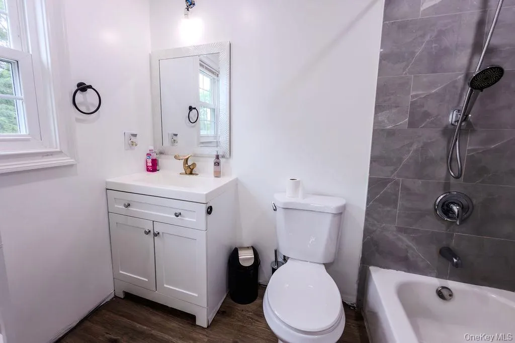 38 Tamarack Street, Islip, NY, 4 Bedrooms Bedrooms, 8 Rooms Rooms,3 BathroomsBathrooms,Residential,For Rent,Tamarack,0,1025658 38 Tamarack Street, Islip, NY, 4 Bedrooms Bedrooms, 8 Rooms Rooms,3 BathroomsBathrooms,Residential,For Rent,Tamarack,0,1025658