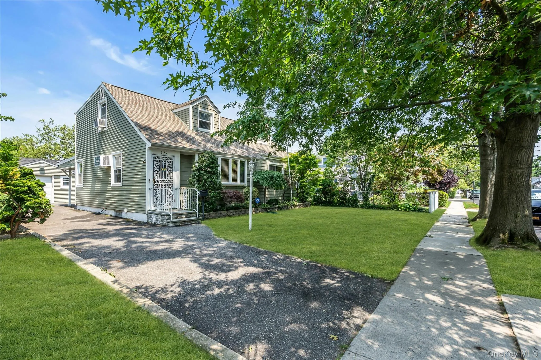 1159 Slabey Avenue, Hempstead, NY, 4 Bedrooms Bedrooms, 7 Rooms Rooms,2 BathroomsBathrooms,Residential,For Rent,Slabey,0,1025660 1159 Slabey Avenue, Hempstead, NY, 4 Bedrooms Bedrooms, 7 Rooms Rooms,2 BathroomsBathrooms,Residential,For Rent,Slabey,0,1025660