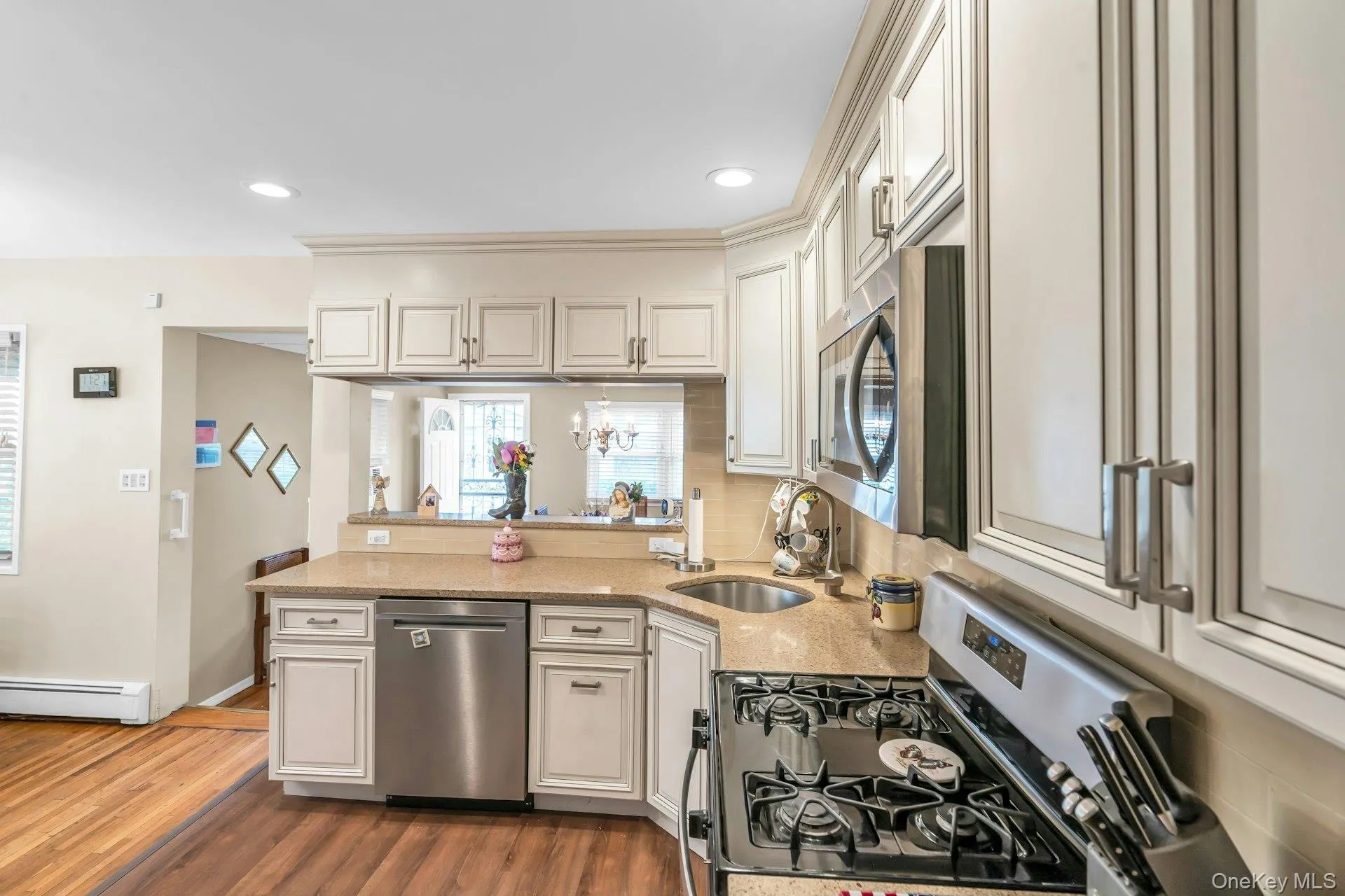 1159 Slabey Avenue, Hempstead, NY, 4 Bedrooms Bedrooms, 7 Rooms Rooms,2 BathroomsBathrooms,Residential,For Rent,Slabey,0,1025660 1159 Slabey Avenue, Hempstead, NY, 4 Bedrooms Bedrooms, 7 Rooms Rooms,2 BathroomsBathrooms,Residential,For Rent,Slabey,0,1025660