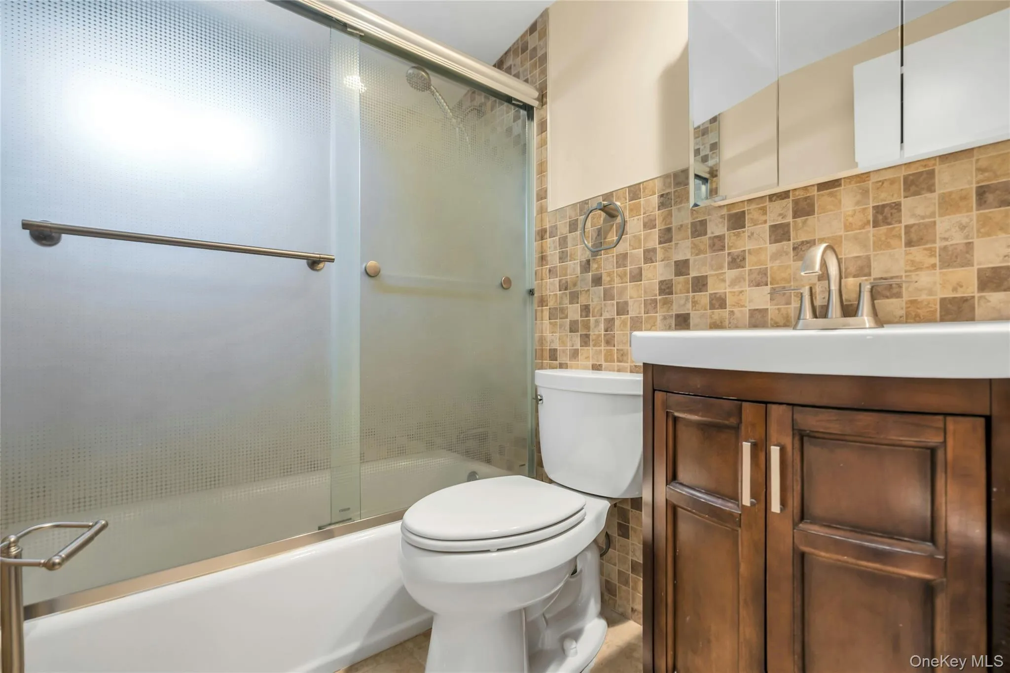 1159 Slabey Avenue, Hempstead, NY, 4 Bedrooms Bedrooms, 7 Rooms Rooms,2 BathroomsBathrooms,Residential,For Rent,Slabey,0,1025660 1159 Slabey Avenue, Hempstead, NY, 4 Bedrooms Bedrooms, 7 Rooms Rooms,2 BathroomsBathrooms,Residential,For Rent,Slabey,0,1025660
